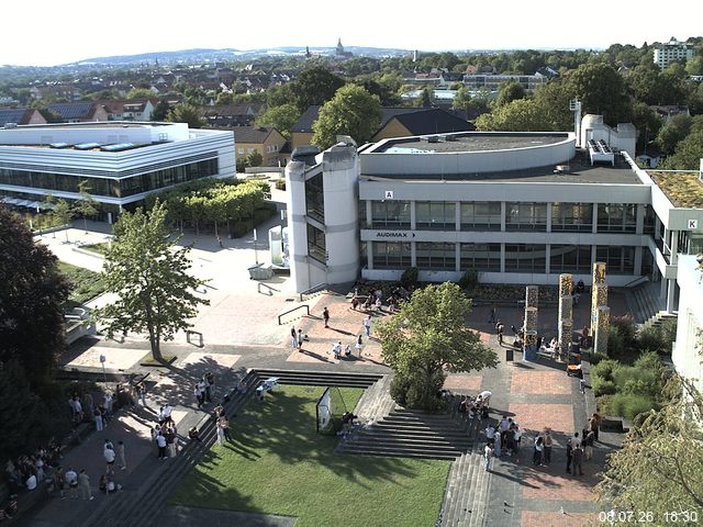 Foto der Webcam: Verwaltungsgeb&auml;ude, Innenhof mit Audimax, H&ouml;rsaal-Geb&auml;ude 1
