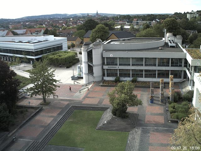 Foto der Webcam: Verwaltungsgeb&auml;ude, Innenhof mit Audimax, H&ouml;rsaal-Geb&auml;ude 1