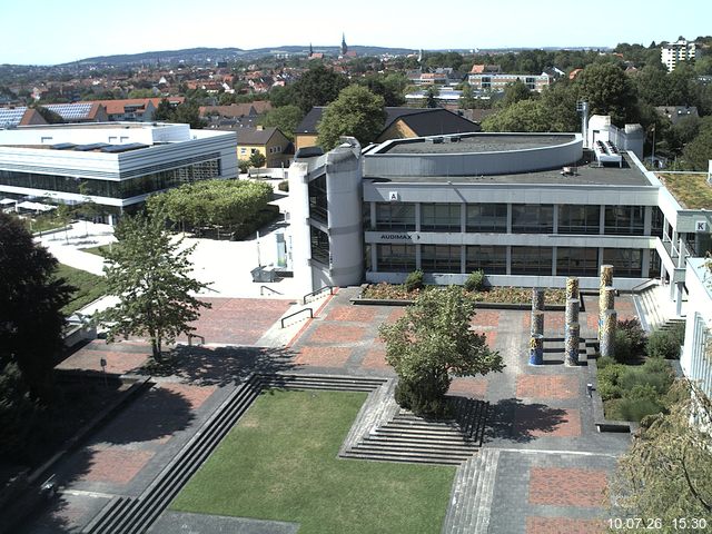 Foto der Webcam: Verwaltungsgeb&auml;ude, Innenhof mit Audimax, H&ouml;rsaal-Geb&auml;ude 1