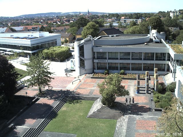 Foto der Webcam: Verwaltungsgeb&auml;ude, Innenhof mit Audimax, H&ouml;rsaal-Geb&auml;ude 1