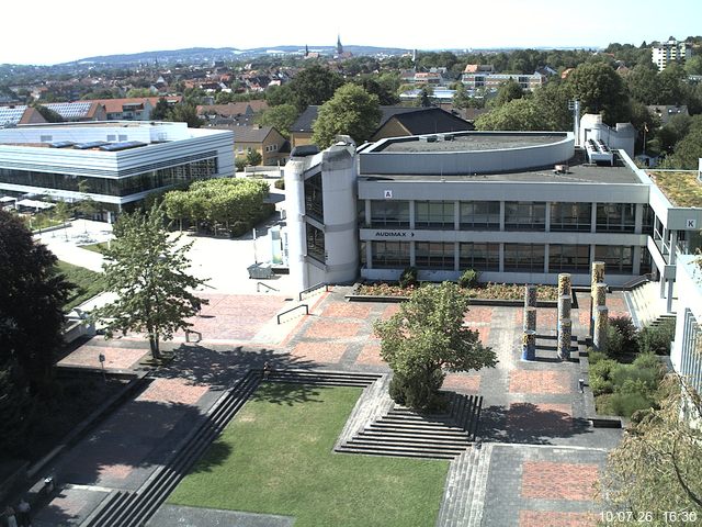 Foto der Webcam: Verwaltungsgeb&auml;ude, Innenhof mit Audimax, H&ouml;rsaal-Geb&auml;ude 1