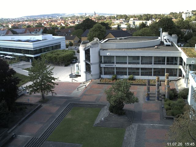 Foto der Webcam: Verwaltungsgeb&auml;ude, Innenhof mit Audimax, H&ouml;rsaal-Geb&auml;ude 1