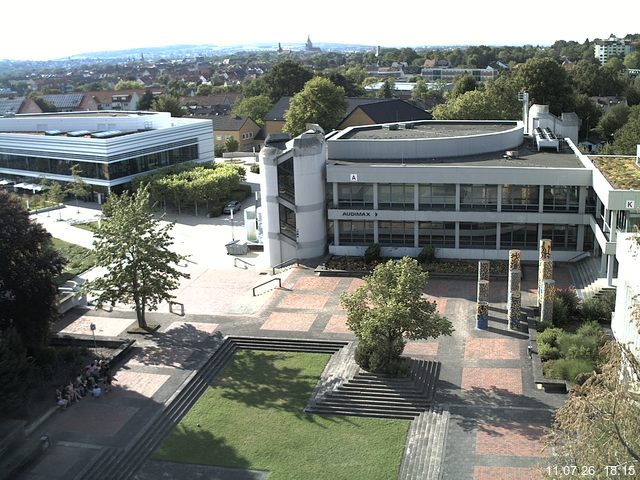 Foto der Webcam: Verwaltungsgeb&auml;ude, Innenhof mit Audimax, H&ouml;rsaal-Geb&auml;ude 1