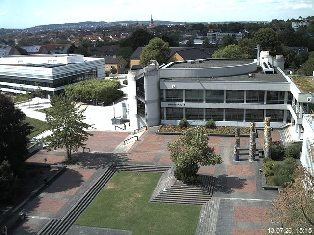 Foto der Webcam: Verwaltungsgeb&auml;ude, Innenhof mit Audimax, H&ouml;rsaal-Geb&auml;ude 1
