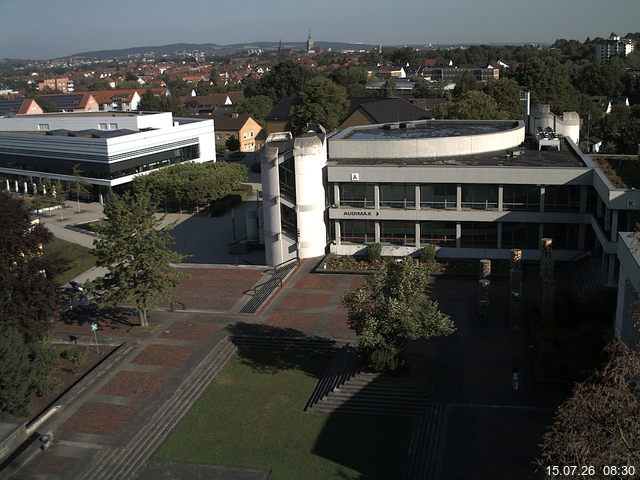 Foto der Webcam: Verwaltungsgeb&auml;ude, Innenhof mit Audimax, H&ouml;rsaal-Geb&auml;ude 1
