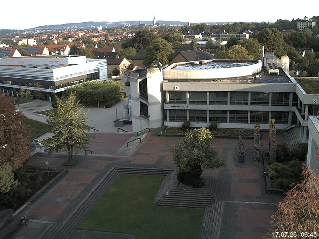 Foto der Webcam: Verwaltungsgeb&auml;ude, Innenhof mit Audimax, H&ouml;rsaal-Geb&auml;ude 1