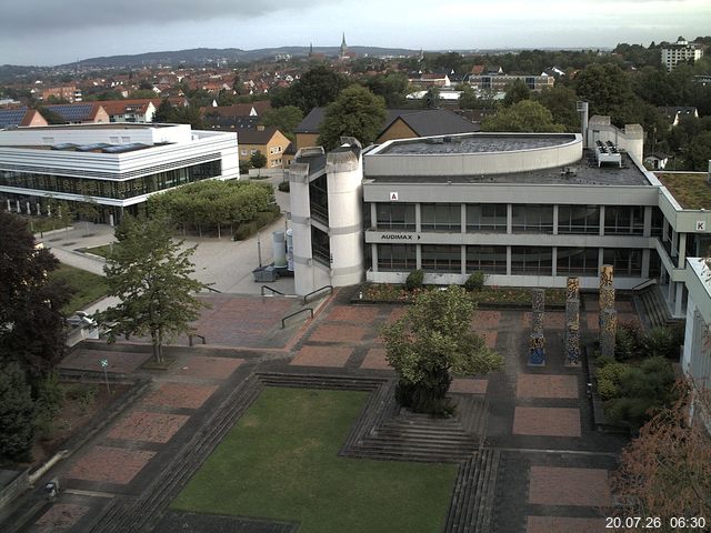 Foto der Webcam: Verwaltungsgeb&auml;ude, Innenhof mit Audimax, H&ouml;rsaal-Geb&auml;ude 1
