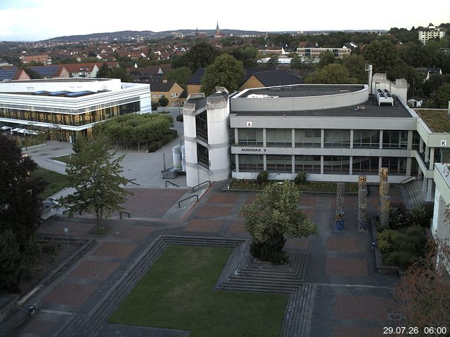 Foto der Webcam: Verwaltungsgeb&auml;ude, Innenhof mit Audimax, H&ouml;rsaal-Geb&auml;ude 1