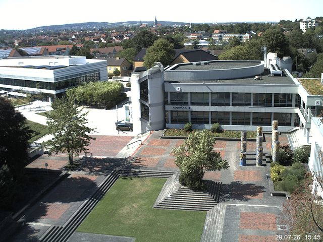 Foto der Webcam: Verwaltungsgeb&auml;ude, Innenhof mit Audimax, H&ouml;rsaal-Geb&auml;ude 1
