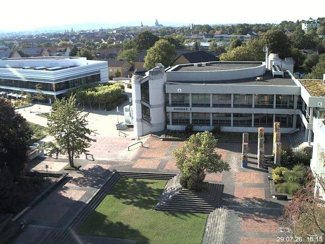 Foto der Webcam: Verwaltungsgeb&auml;ude, Innenhof mit Audimax, H&ouml;rsaal-Geb&auml;ude 1