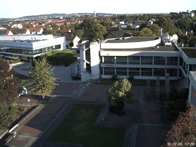 Foto der Webcam: Verwaltungsgeb&auml;ude, Innenhof mit Audimax, H&ouml;rsaal-Geb&auml;ude 1