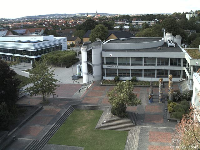 Foto der Webcam: Verwaltungsgeb&auml;ude, Innenhof mit Audimax, H&ouml;rsaal-Geb&auml;ude 1