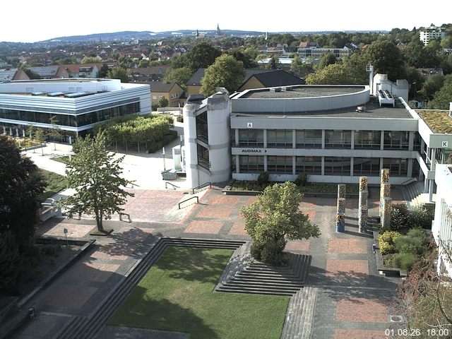 Foto der Webcam: Verwaltungsgeb&auml;ude, Innenhof mit Audimax, H&ouml;rsaal-Geb&auml;ude 1