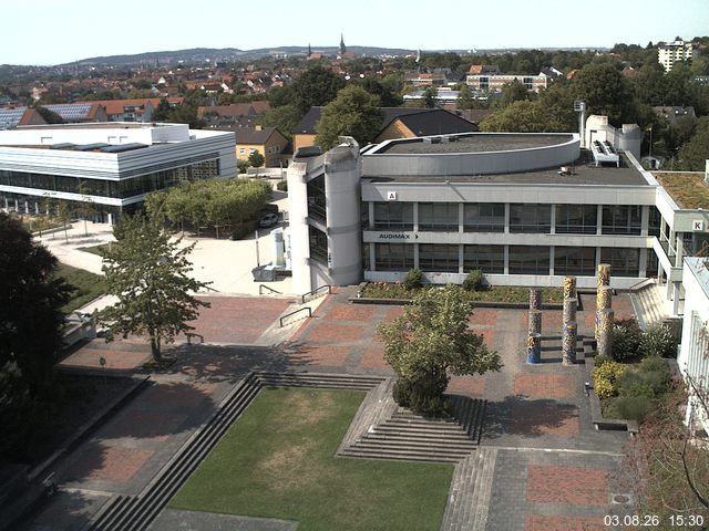 Foto der Webcam: Verwaltungsgeb&auml;ude, Innenhof mit Audimax, H&ouml;rsaal-Geb&auml;ude 1
