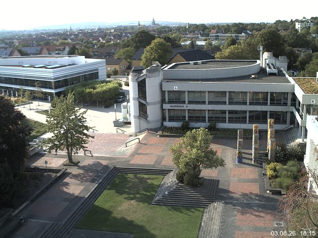 Foto der Webcam: Verwaltungsgeb&auml;ude, Innenhof mit Audimax, H&ouml;rsaal-Geb&auml;ude 1