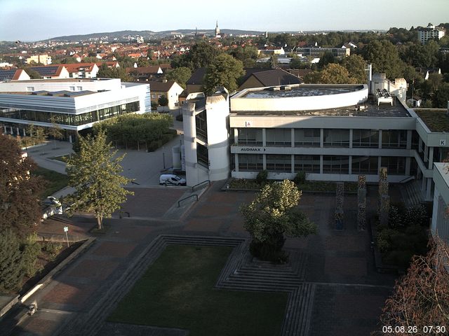 Foto der Webcam: Verwaltungsgeb&auml;ude, Innenhof mit Audimax, H&ouml;rsaal-Geb&auml;ude 1