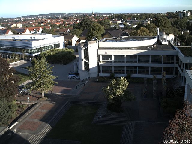 Foto der Webcam: Verwaltungsgeb&auml;ude, Innenhof mit Audimax, H&ouml;rsaal-Geb&auml;ude 1