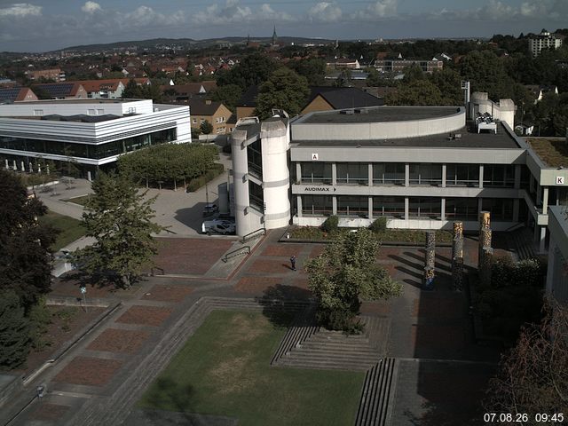 Foto der Webcam: Verwaltungsgeb&auml;ude, Innenhof mit Audimax, H&ouml;rsaal-Geb&auml;ude 1