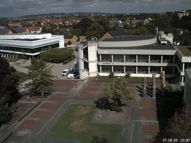Foto der Webcam: Verwaltungsgeb&auml;ude, Innenhof mit Audimax, H&ouml;rsaal-Geb&auml;ude 1