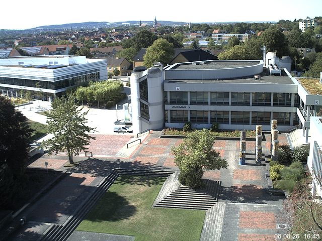 Foto der Webcam: Verwaltungsgeb&auml;ude, Innenhof mit Audimax, H&ouml;rsaal-Geb&auml;ude 1