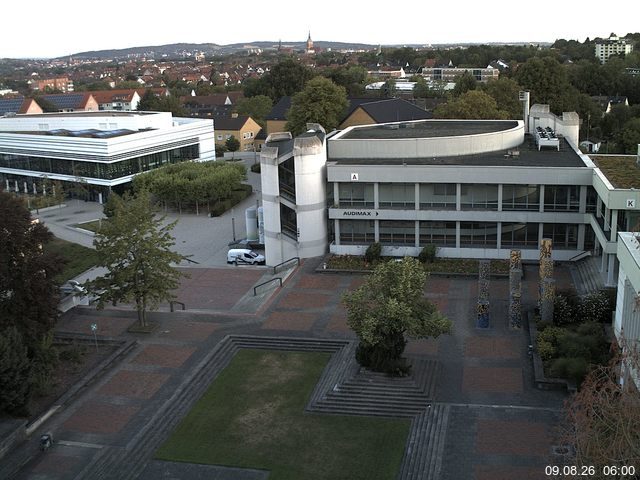Foto der Webcam: Verwaltungsgeb&auml;ude, Innenhof mit Audimax, H&ouml;rsaal-Geb&auml;ude 1