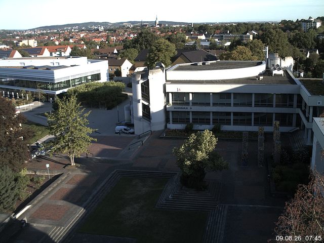 Foto der Webcam: Verwaltungsgeb&auml;ude, Innenhof mit Audimax, H&ouml;rsaal-Geb&auml;ude 1