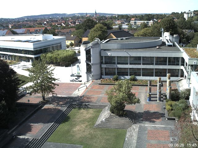 Foto der Webcam: Verwaltungsgeb&auml;ude, Innenhof mit Audimax, H&ouml;rsaal-Geb&auml;ude 1