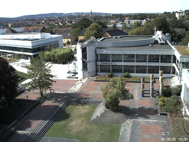 Foto der Webcam: Verwaltungsgeb&auml;ude, Innenhof mit Audimax, H&ouml;rsaal-Geb&auml;ude 1