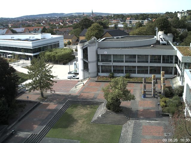 Foto der Webcam: Verwaltungsgeb&auml;ude, Innenhof mit Audimax, H&ouml;rsaal-Geb&auml;ude 1