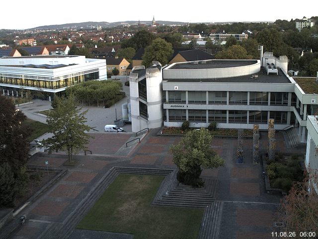 Foto der Webcam: Verwaltungsgeb&auml;ude, Innenhof mit Audimax, H&ouml;rsaal-Geb&auml;ude 1