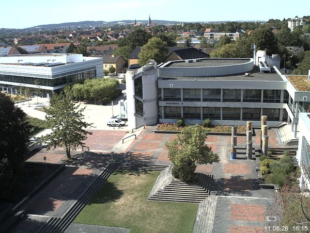 Foto der Webcam: Verwaltungsgeb&auml;ude, Innenhof mit Audimax, H&ouml;rsaal-Geb&auml;ude 1