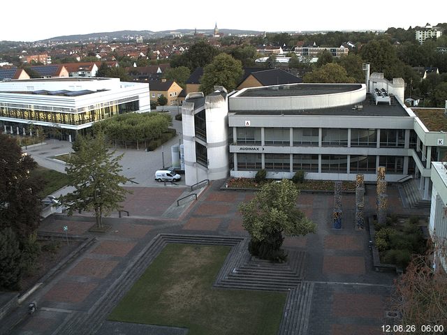 Foto der Webcam: Verwaltungsgeb&auml;ude, Innenhof mit Audimax, H&ouml;rsaal-Geb&auml;ude 1
