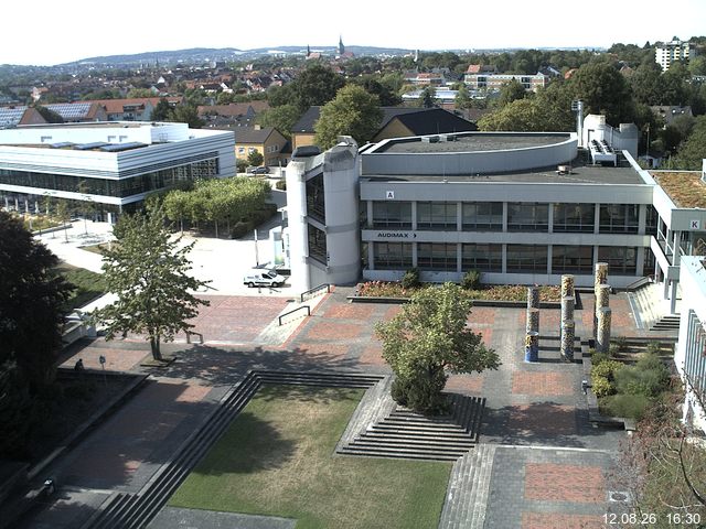 Foto der Webcam: Verwaltungsgeb&auml;ude, Innenhof mit Audimax, H&ouml;rsaal-Geb&auml;ude 1