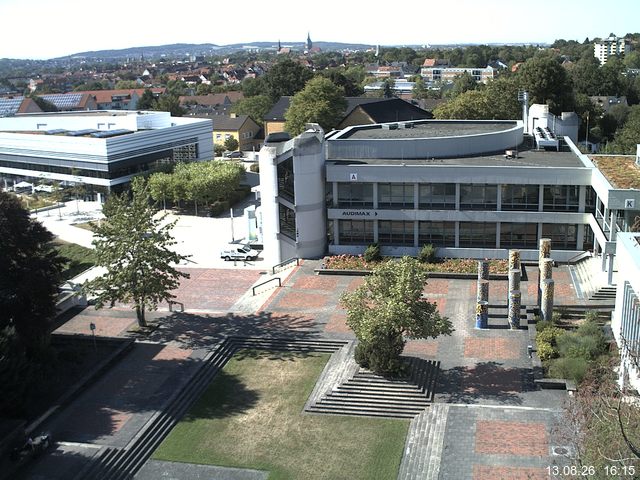 Foto der Webcam: Verwaltungsgeb&auml;ude, Innenhof mit Audimax, H&ouml;rsaal-Geb&auml;ude 1