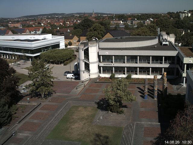 Foto der Webcam: Verwaltungsgeb&auml;ude, Innenhof mit Audimax, H&ouml;rsaal-Geb&auml;ude 1