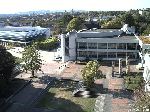 Foto der Webcam: Verwaltungsgeb&auml;ude, Innenhof mit Audimax, H&ouml;rsaal-Geb&auml;ude 1