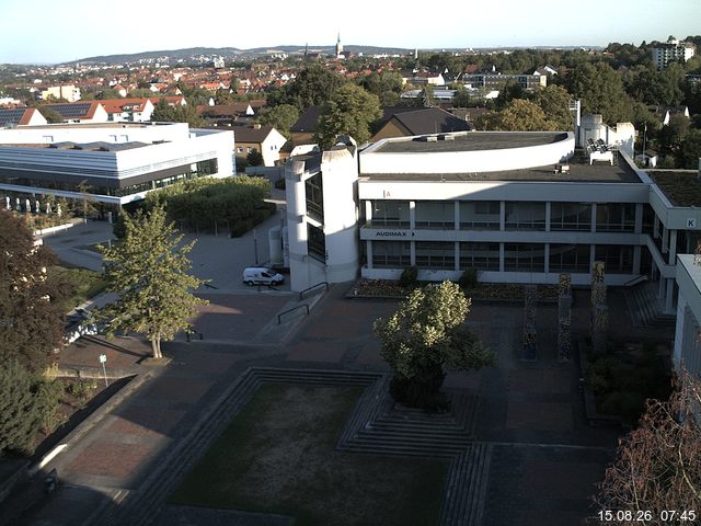 Foto der Webcam: Verwaltungsgeb&auml;ude, Innenhof mit Audimax, H&ouml;rsaal-Geb&auml;ude 1