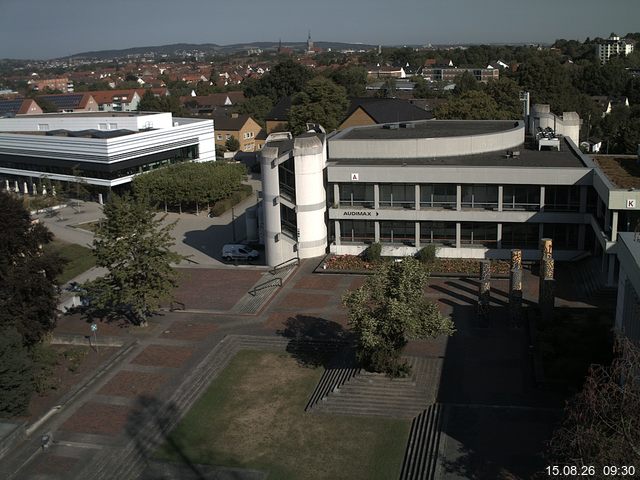 Foto der Webcam: Verwaltungsgeb&auml;ude, Innenhof mit Audimax, H&ouml;rsaal-Geb&auml;ude 1