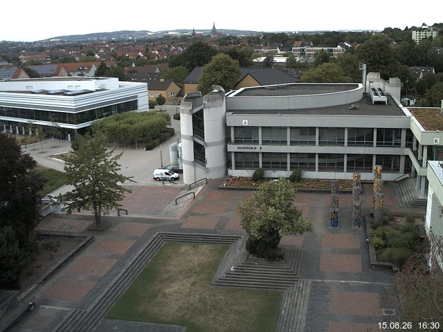 Foto der Webcam: Verwaltungsgeb&auml;ude, Innenhof mit Audimax, H&ouml;rsaal-Geb&auml;ude 1