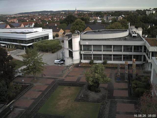 Foto der Webcam: Verwaltungsgeb&auml;ude, Innenhof mit Audimax, H&ouml;rsaal-Geb&auml;ude 1