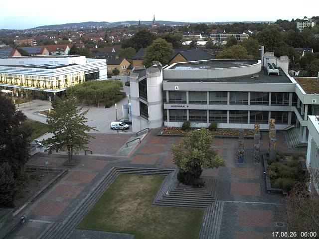 Foto der Webcam: Verwaltungsgeb&auml;ude, Innenhof mit Audimax, H&ouml;rsaal-Geb&auml;ude 1