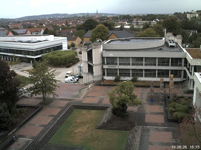 Foto der Webcam: Verwaltungsgeb&auml;ude, Innenhof mit Audimax, H&ouml;rsaal-Geb&auml;ude 1