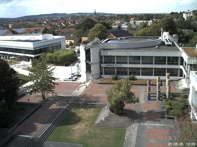 Foto der Webcam: Verwaltungsgeb&auml;ude, Innenhof mit Audimax, H&ouml;rsaal-Geb&auml;ude 1