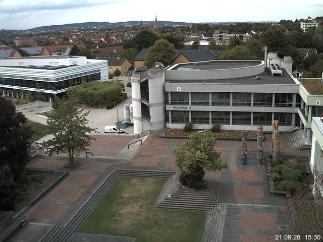 Foto der Webcam: Verwaltungsgeb&auml;ude, Innenhof mit Audimax, H&ouml;rsaal-Geb&auml;ude 1