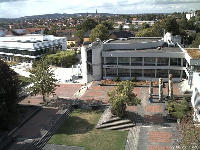Foto der Webcam: Verwaltungsgeb&auml;ude, Innenhof mit Audimax, H&ouml;rsaal-Geb&auml;ude 1