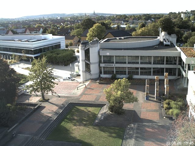 Foto der Webcam: Verwaltungsgeb&auml;ude, Innenhof mit Audimax, H&ouml;rsaal-Geb&auml;ude 1
