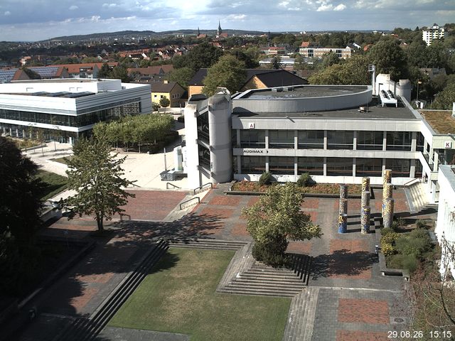 Foto der Webcam: Verwaltungsgeb&auml;ude, Innenhof mit Audimax, H&ouml;rsaal-Geb&auml;ude 1