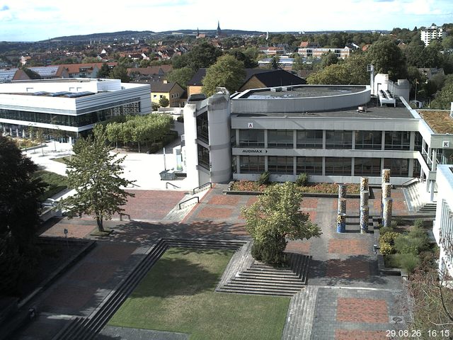 Foto der Webcam: Verwaltungsgeb&auml;ude, Innenhof mit Audimax, H&ouml;rsaal-Geb&auml;ude 1