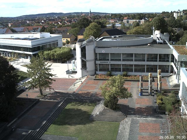 Foto der Webcam: Verwaltungsgeb&auml;ude, Innenhof mit Audimax, H&ouml;rsaal-Geb&auml;ude 1
