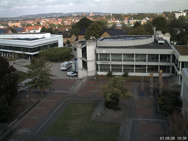 Foto der Webcam: Verwaltungsgeb&auml;ude, Innenhof mit Audimax, H&ouml;rsaal-Geb&auml;ude 1